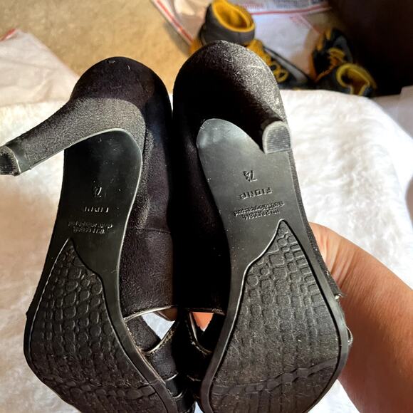 Fioni Size 7.5 heel 4" platform .5" Black soft peep toe - Picture 4 of 11